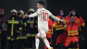 Szoboszlai celebra el gol que clasifica a Hungría para la Eurocopa.