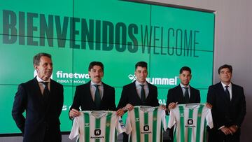 Planes, Beller¨ªn, Marc Roca, Ayoze y ?ngel Haro.