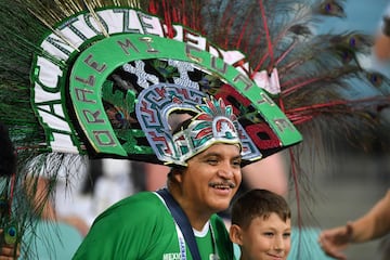 Aficionados mexicanos en la tribuna.