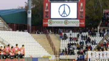 Hubo minuto de silencio en todos los partidos de Segunda, como en este Albacete-Tenerife