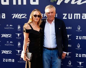 Carlo Ancelotti junto a su mujer Mariann Barrena.