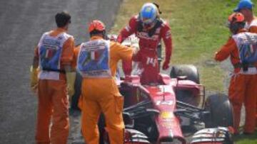 Fernando Alonso, en el momento de su abandono en Monza.