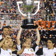 Hace hoy 16 años, el Valencia ganaba su sexta Liga