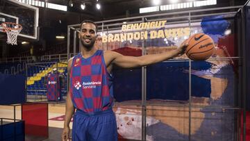 04/07/19 
 
 PRESENTACION DE BRANDON DAVIES COMO NUEVO JUGADOR DEL FC BARCELONA DE BALONCESTO