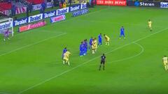 Diego Valdés y su golazo a lo Matías Fernández en el clásico