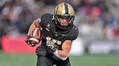 Who was won more Army - Navy football games? Record and stats
