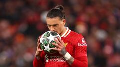 Del rojo inglés al rojiblanco español: apuestas al fichaje de Darwin Núñez