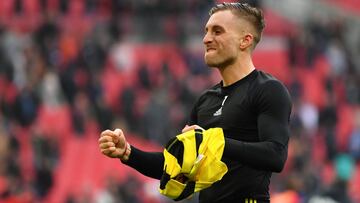 LONDON, ENGLAND - APRIL 07:  Gerard Deulofeu of Watford celebrates victory after the FA Cup Semi Final match between Watford and Wolverhampton Wanderers at Wembley Stadium on April 07, 2019 in London, England. (Photo by Dan Mullan/Getty Images)