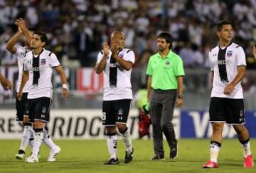 Colo Colo celebra tras vencer a Atlas.