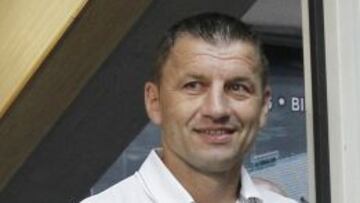 Miroslav Djukic en rueda de prensa.