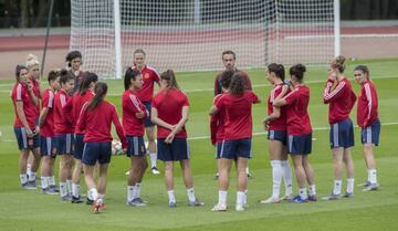 Las jugadoras de la Selección española femenina en un entrenamiento.