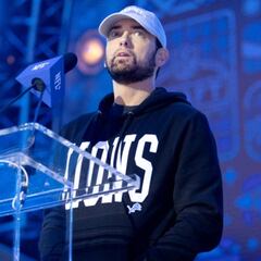 How old is Eminem and what is his daughter Hailie’s age?