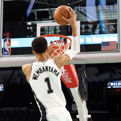 Wembanyama: “Aprendí más sobre la NBA en dos horas con Ginobili, Duncan y Robinson que en toda mi vida”