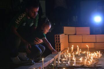 Homenaje en honor a las víctimas del accidente aéreo, en Chapeco, Santa Catarina, Brasil.  