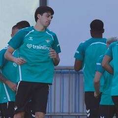 El Mirandés cierra el fichaje de su ‘9’: Gonzalo Petit llega cedido