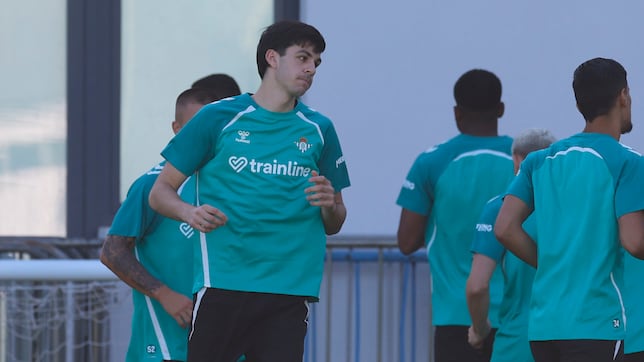 El Mirandés cierra el fichaje de su ‘9’: Gonzalo Petit llega cedido