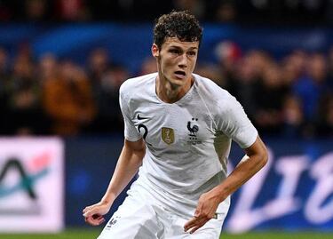 Bayern Munich confirm deal for Benjamin Pavard