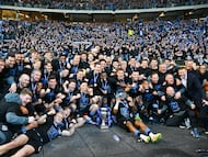 BRUSSELS, BELGIUM - MAY 4: players of Brugge celebrate after winning the Croky Cup final 2025 between Club Brugge KV and RSC Anderlecht on May 4 , 2025 in Brussels, Belgium. (Photo by Isosport/MB Media/Getty Images)