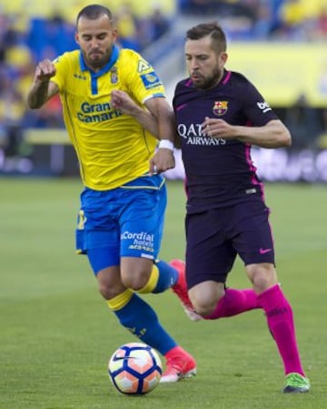 Jesé y Jordi Alba.