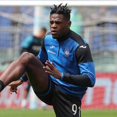 Duván Zapata iguala a Messi en goles como visitante