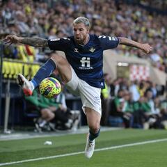 Aprobados y suspensos del Betis: Ruibal sostiene un plan a medias