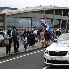 Enfado entre la afición del Deportivo por las colas y el sistema de entradas