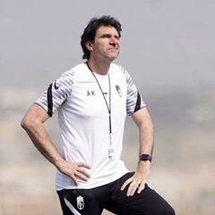 Primera toma de contacto entre Nico Rodríguez y Karanka