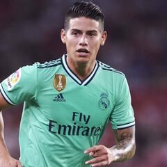 Wolverhampton y Tottenham estarían interesados en James