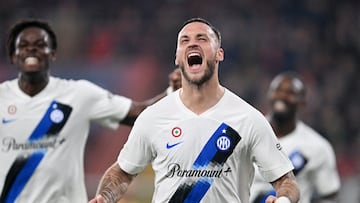 Arnautovic celebra su gol en el partido de Serie A entre el Inter y el Genoa.