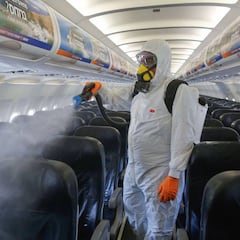 Sánchez anuncia planes para turismo y automoción: "Ahora toca poner el país en marcha"