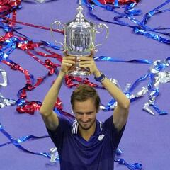 Djokovic vs Medvedev summary: scores, highlights, US Open men's final