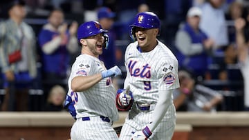 NEW YORK, NEW YORK - SEPTEMBER 22: Brandon Nimmo #9 of the New York Mets celebrates his sixth inning home run against the Philadelphia Phillies with teammate Pete Alonso #20 at Citi Field on September 22, 2024 in New York City. Jim McIsaac/Getty Images/AFP (Photo by Jim McIsaac / GETTY IMAGES NORTH AMERICA / Getty Images via AFP)