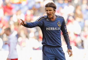 HARRISON, NJ - OCTOBER 30: David Beckham #23 of the Los Angeles Galaxy looks on against the New York Red Bulls at Red Bull Arena on October 30, 2011 in Harrison, New Jersey. Galaxy defeated the Red Bulls 1-0. Mike Stobe/Getty Images for New York Red Bulls