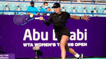 Garbine Muguruza of Spain in action during her second round match at the 2021 Abu Dhabi WTA Womens Tennis Open WTA 500 tournament against Aliaksandra Sasnovich of Belarus
 AFP7 
 09/01/2021 ONLY FOR USE IN SPAIN