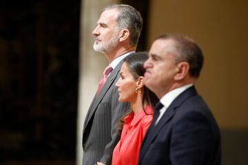 Felipe VI de España, la Reina Doña Letizia y José Manuel Franco, presidente del Consejo Superior de Deportes.