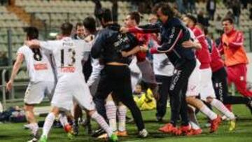 El Carpi celebra el gol ante el Empoli.