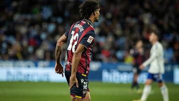 20/12/2023. Partido de la jornada 21 de LaLiga Hypermotion entre el Real Zaragoza y la UD Levante en La Romareda. Fabricio, lesionado tras marcar el 2-1