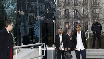 Los problemas fiscales frenan la renovación de Neymar