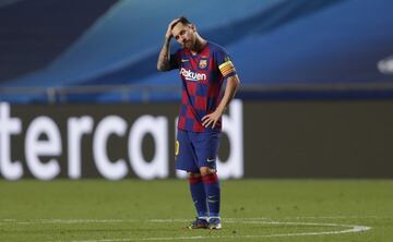 La tormenta perfecta que fue el verano en el Camp Nou se inició con la eliminación de la Champions League ante un Bayern de Munich, a posteriori campeón de la competición. Los culés cayeron de manera estrepitosa por un contundente 2-8. Esta derrota hizo saltar por los aires el mal trecho proyecto de Setién, provocó la casi salida de Messi del Barcelona e inició el fin de Josep Bartomeu al frente de la presidencia del Barça. 