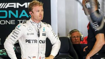 Rosberg, en el box de Mercedes en el GP de Austria.