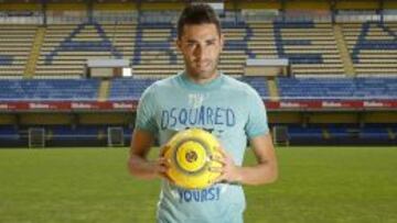 Bruno, el capitán del Villarreal, permaneció de amarillo para volver a Primera.