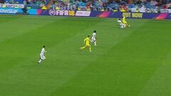 Pudo haber fuera de juego de Ünal en el gol de Fornals