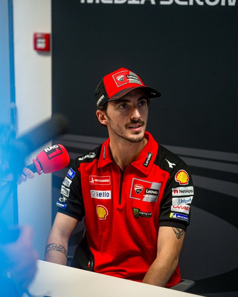 Bagnaia atiende a los medios en Aragón.