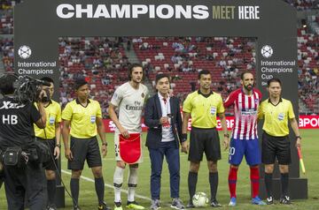 Rabiot y Juanfran han ejercido de capitanes al comienzo del encuentro.
