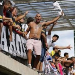 Hinchas albos agotaron las entradas en medio día