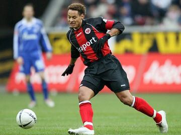 Jones fue comprado por parte de la academia el Eintracht Frankfurt a sus 13 años. Debutó con el equipo de reservas en el año 2000, y una temporada después, el 28 de abril de 2001, hizo su debut en la Bundesliga .