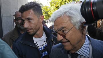 Rubén Castro, el pasado miércoles en los juzgados junto a su abogado.