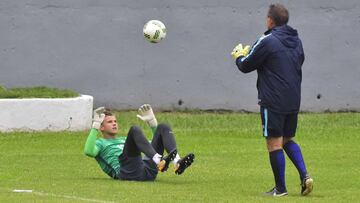 Mitchel Langerak.