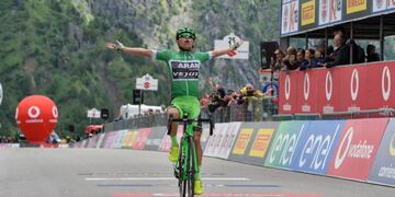 Einer Rubio con tan solo 20 años de edad, acaba de firmar con el Movistar Team. El subcampeón del Giro de Italia sub 23 sería el reemplazo de Nairo Quintana para la próxima temporada. Escalador fuerte como le gustan a Unzué.