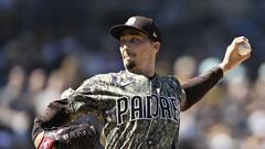 SAN DIEGO, CA - OCTOBER 2: Blake Snell #4 of the San Diego Padres pitches during the first inning of a baseball game against the Chicago White Sox October 2, 2022 at Petco Park in San Diego, California.   Denis Poroy/Getty Images/AFP